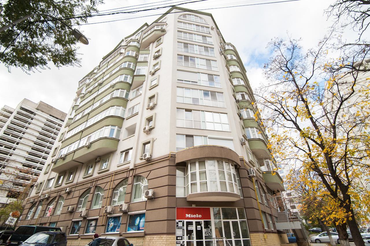 Apartment Penthouse Kisinyov Kültér fotó