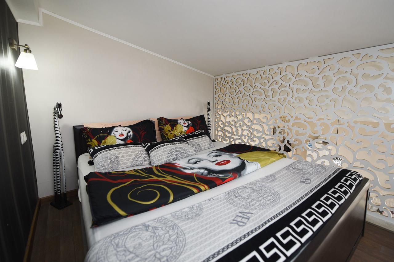 Apartment Penthouse Kisinyov Kültér fotó