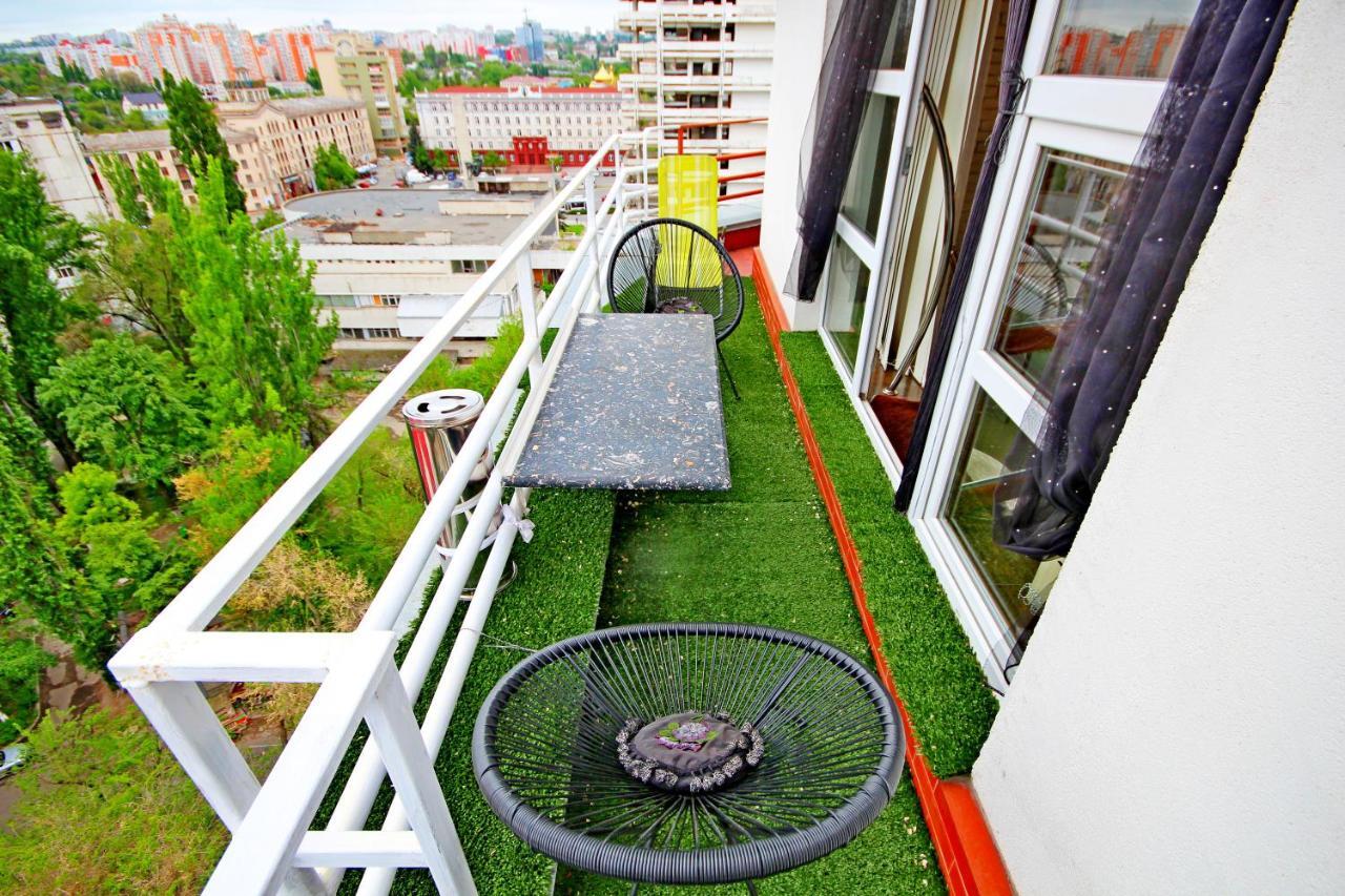 Apartment Penthouse Kisinyov Kültér fotó